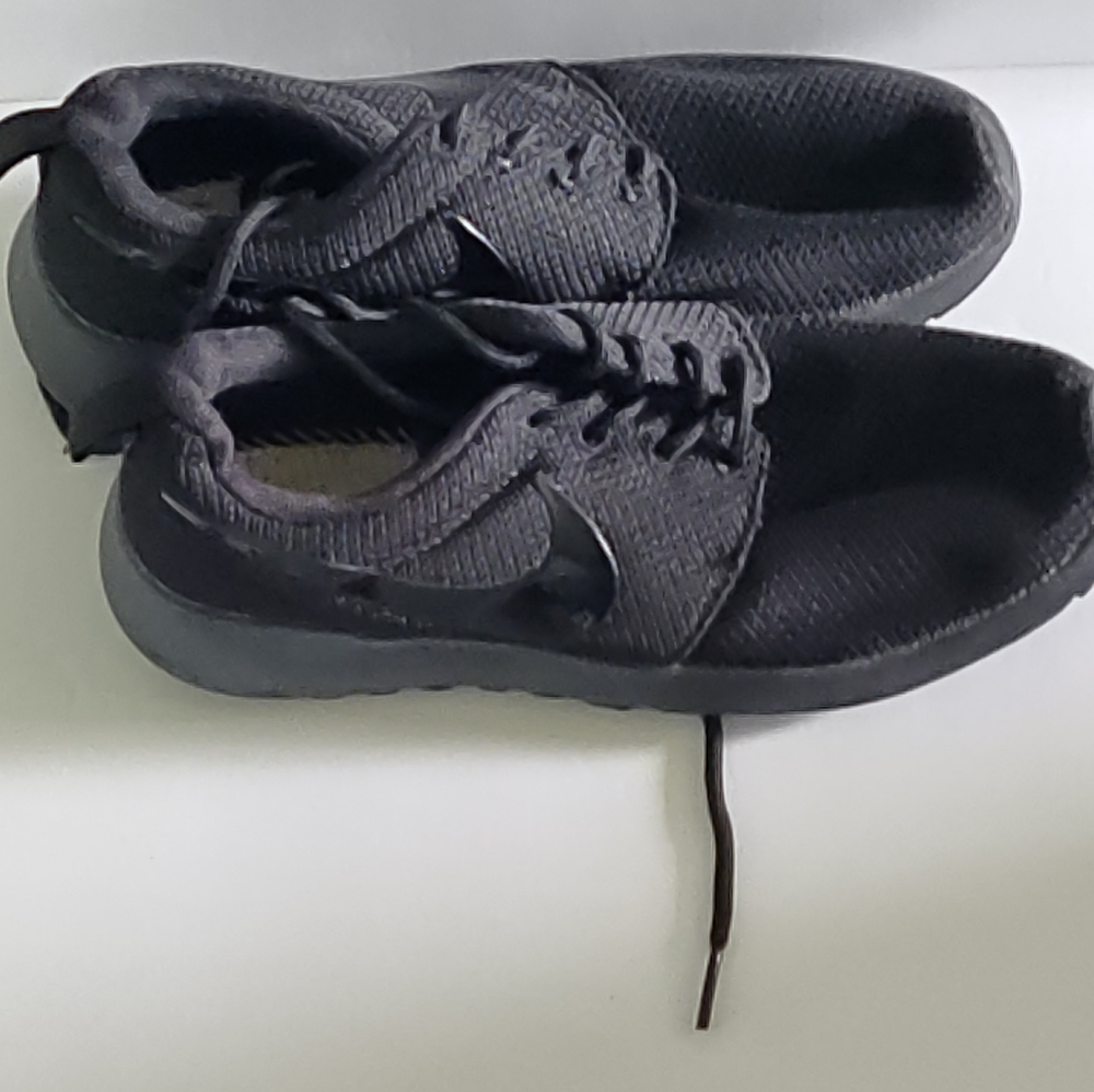 Nike Roshe sz 3